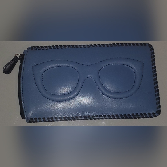 Brighton Ferrara SANTORINI Leather Sunglass Eyeglass Case Canyon Blue - Picture 1 of 3